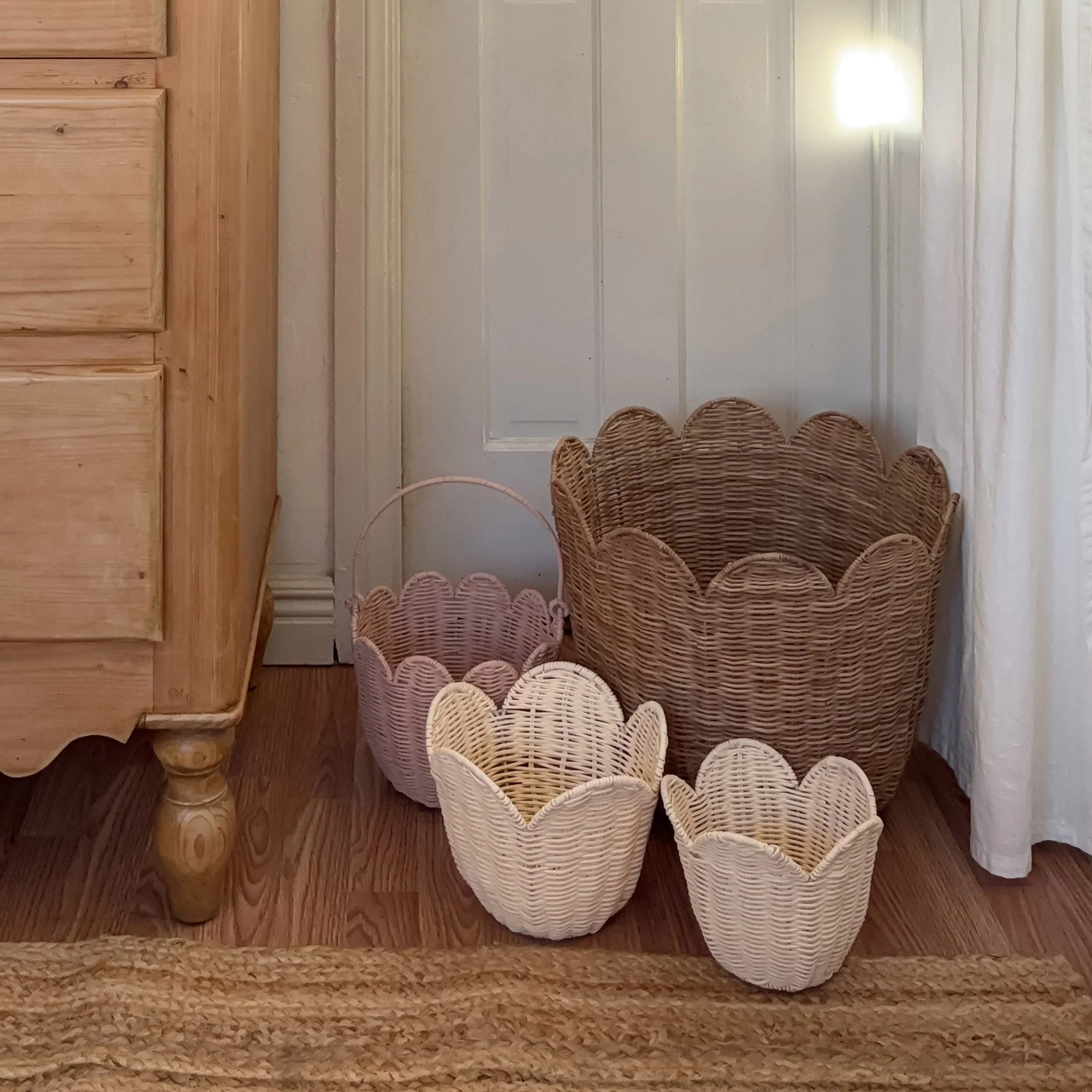 Rattan Tulip Carry Basket - Seashell Pink - Image 3