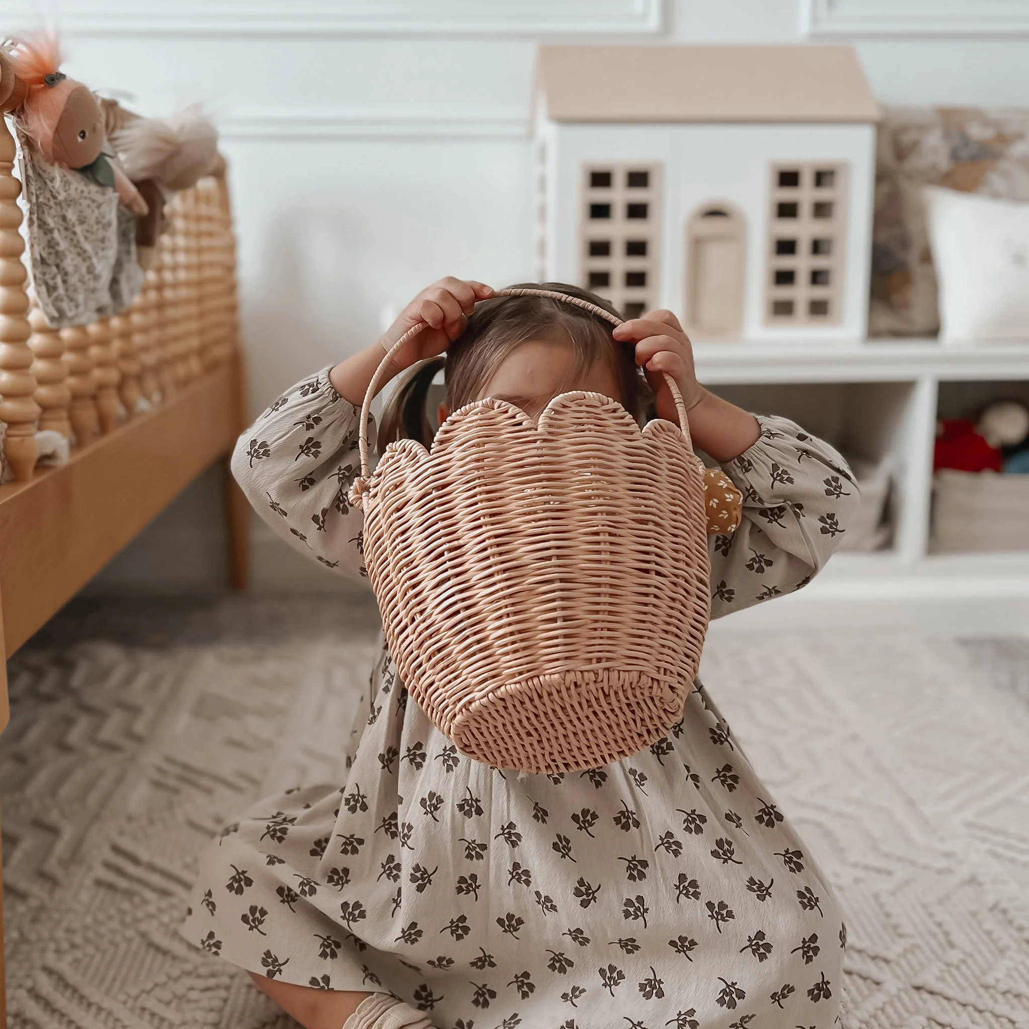 Rattan Tulip Carry Basket - Seashell Pink - Image 4